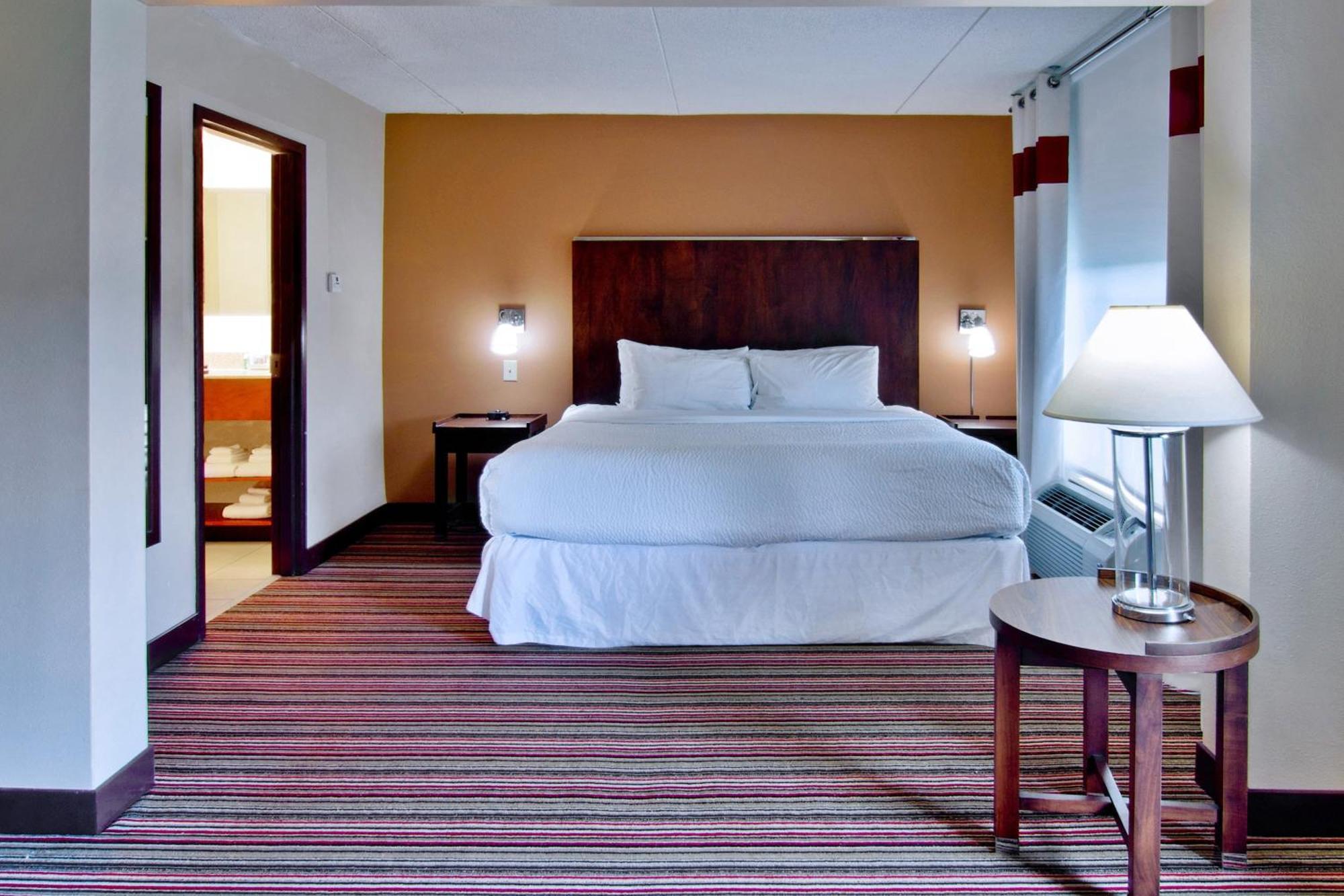 Four Points By Sheraton Nashville Airport Exterior foto